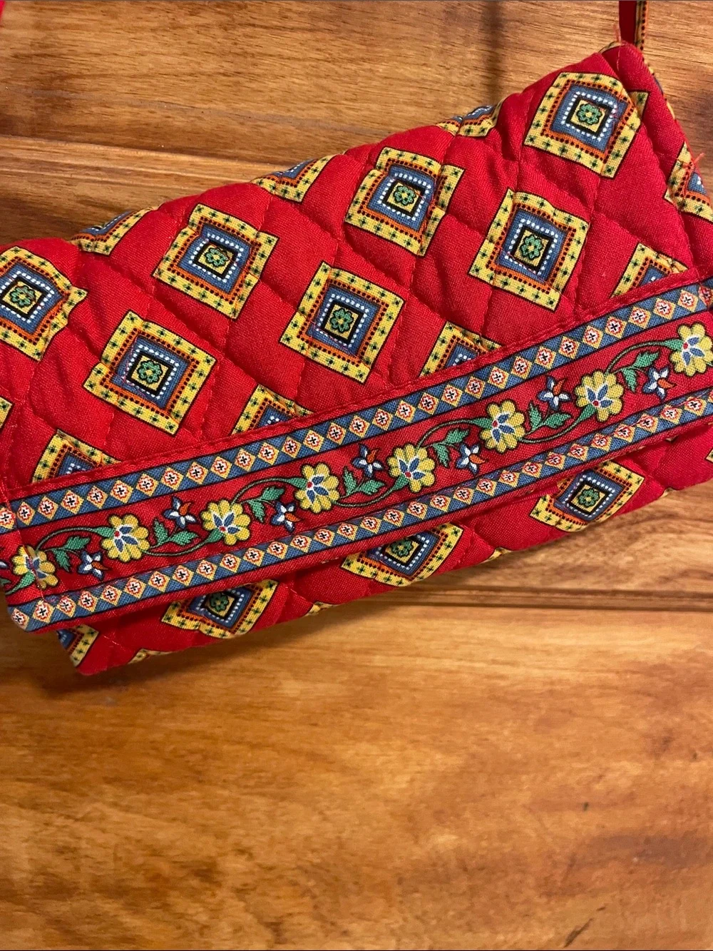 Vera Bradley Villa Red strap wallet